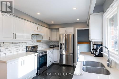 1281 Olde Base Line Road, Caledon, ON - Indoor Photo Showing Kitchen With Double Sink With Upgraded Kitchen