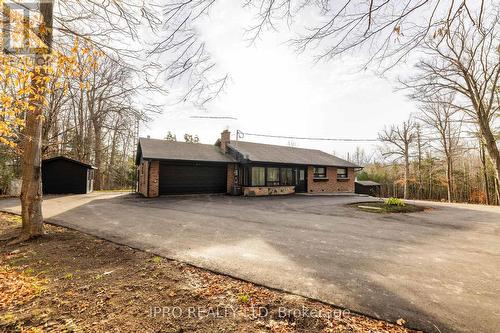 1281 Olde Base Line Road, Caledon, ON - Outdoor