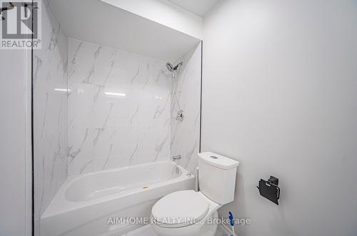 372 Montego Road, Mississauga, ON - Indoor Photo Showing Bathroom