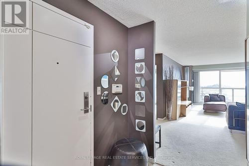 505 - 2267 Lake Shore Boulevard W, Toronto, ON - Indoor Photo Showing Other Room