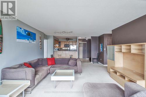 505 - 2267 Lake Shore Boulevard W, Toronto, ON - Indoor Photo Showing Living Room