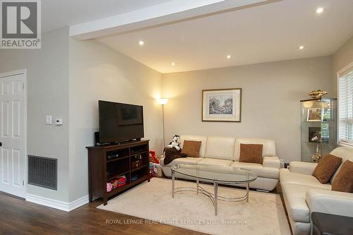 37 Seventeenth Street, Toronto, ON - Indoor Photo Showing Living Room