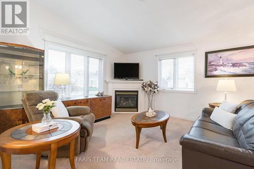 6 Nature Trail Road, Innisfil, ON - Indoor Photo Showing Living Room With Fireplace