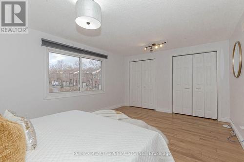 15 Cindy Avenue, Cambridge, ON - Indoor Photo Showing Bedroom