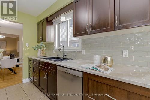 15 Cindy Avenue, Cambridge, ON - Indoor Photo Showing Kitchen With Double Sink