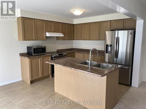 9 Esther Crescent, Thorold, ON - Indoor Photo Showing Kitchen With Double Sink