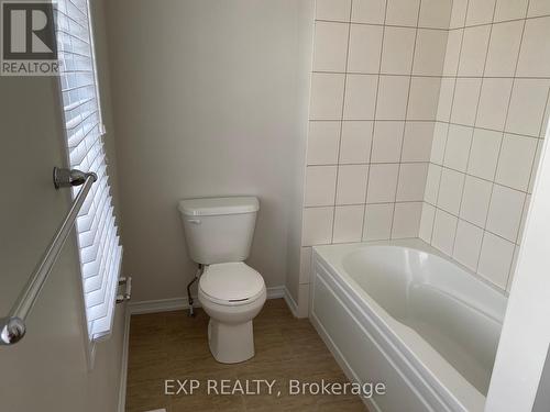 9 Esther Crescent, Thorold, ON - Indoor Photo Showing Bathroom