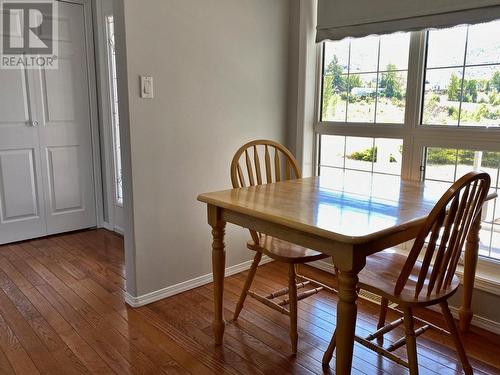 Kitchen Nook - 709 Stone Road, Barriere, BC - Indoor Photo Showing Dining Room