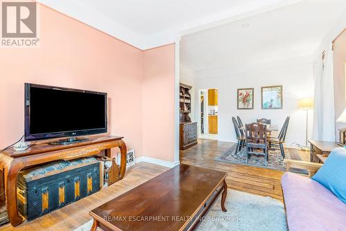 528 Hughson Street N, Hamilton, ON - Indoor Photo Showing Living Room With Fireplace