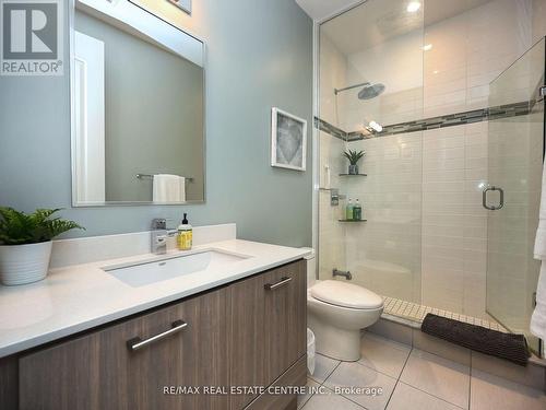 107 - 2480 Prince Michael Drive, Oakville, ON - Indoor Photo Showing Bathroom