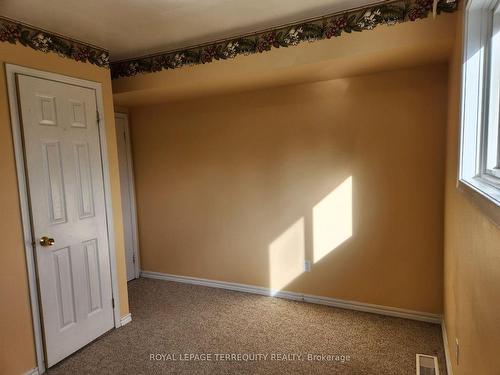 1272 Edmison Dr, Peterborough, ON - Indoor Photo Showing Other Room