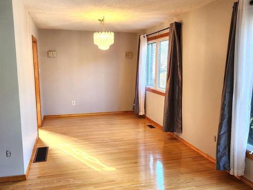 1272 Edmison Dr, Peterborough, ON - Indoor Photo Showing Other Room