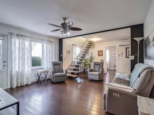 Salon - 880 Rg Du Bas-De-L'Assomption S., L'Assomption, QC - Indoor Photo Showing Living Room