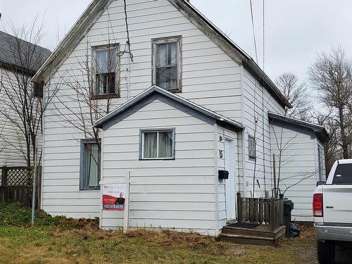 15 Fletcher Street, Glace Bay, NS 