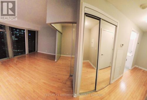 3311 - 12 York Street, Toronto, ON - Indoor Photo Showing Other Room