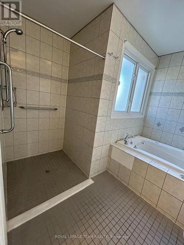 24 Glengarry Road, Ottawa, ON - Indoor Photo Showing Bathroom