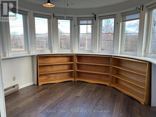 24 Glengarry Road, Ottawa, ON - Indoor Photo Showing Other Room