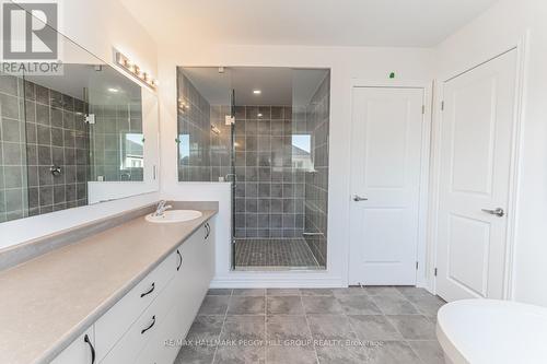 17 Baycroft Boulevard, Essa, ON - Indoor Photo Showing Bathroom