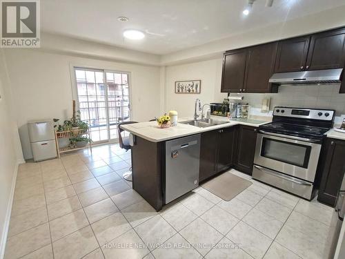 5271 Major Mackenzie Drive E, Markham, ON - Indoor Photo Showing Kitchen With Double Sink