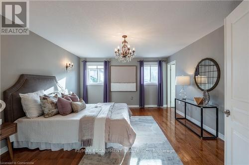 14 Evergreens Drive, Grimsby, ON - Indoor Photo Showing Bedroom