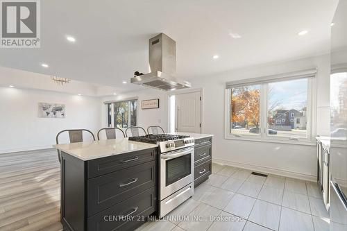 599 Beach Boulevard, Hamilton, ON - Indoor Photo Showing Kitchen With Upgraded Kitchen