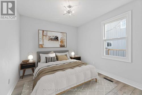 599 Beach Boulevard, Hamilton, ON - Indoor Photo Showing Bedroom