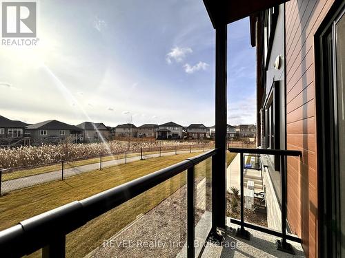 110 - 118 Summersides Boulevard, Pelham (662 - Fonthill), ON - Outdoor With Balcony