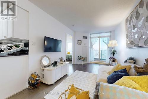 2311 - 1 Rean Drive, Toronto, ON - Indoor Photo Showing Living Room