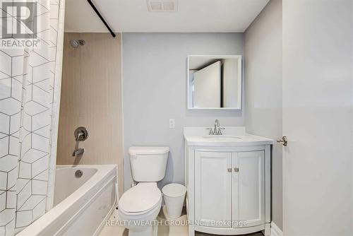 606 - 410 Queens Quay, Toronto, ON - Indoor Photo Showing Bathroom