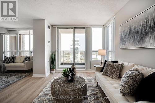 2308 - 4090 Living Arts Drive, Mississauga, ON - Indoor Photo Showing Living Room