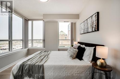 2308 - 4090 Living Arts Drive, Mississauga, ON - Indoor Photo Showing Bedroom