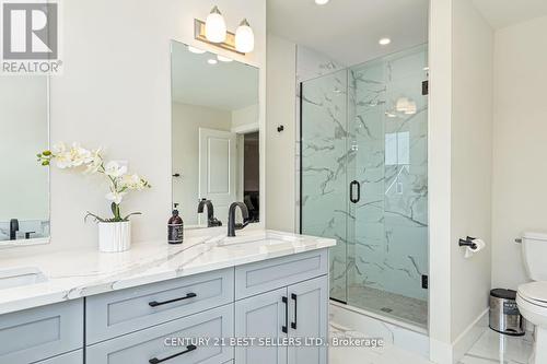 168 Courtland Street, Blue Mountains, ON - Indoor Photo Showing Bathroom