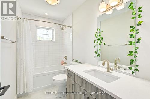 168 Courtland Street, Blue Mountains, ON - Indoor Photo Showing Bathroom