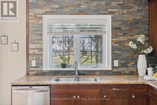 42 Jean Davey Road, Hamilton Township, ON - Indoor Photo Showing Kitchen With Double Sink