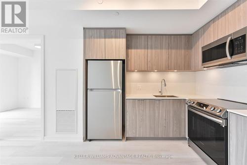 1502 - 357 King Street W, Toronto, ON - Indoor Photo Showing Kitchen