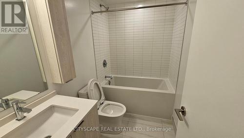 1219 - 86 Dundas Street E, Mississauga, ON - Indoor Photo Showing Bathroom