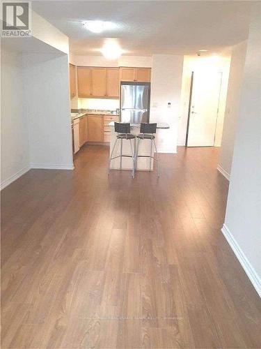 1903 - 3880 Duke Of York Boulevard, Mississauga, ON - Indoor Photo Showing Kitchen