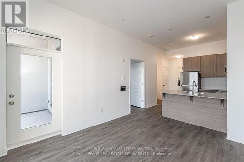 512 - 460 Gordon Krantz Avenue, Milton, ON - Indoor Photo Showing Kitchen