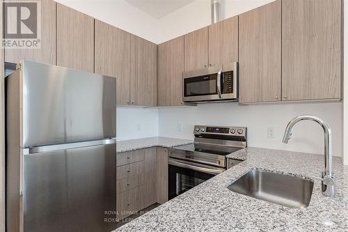 512 - 460 Gordon Krantz Avenue, Milton, ON - Indoor Photo Showing Kitchen With Stainless Steel Kitchen