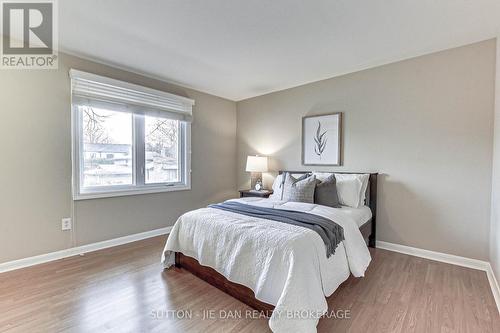 1262 Hastings Drive, London, ON - Indoor Photo Showing Bedroom