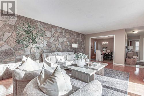 1262 Hastings Drive, London, ON - Indoor Photo Showing Living Room