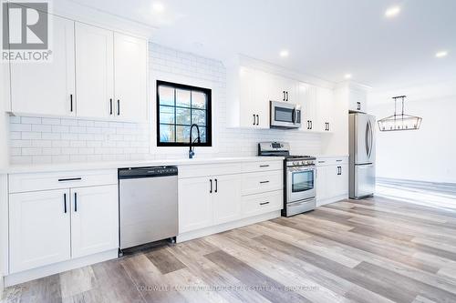 2468 Hwy 3, Port Colborne (873 - Bethel), ON - Indoor Photo Showing Kitchen With Upgraded Kitchen