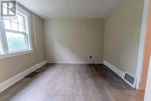 6141 Main Street, Niagara Falls (216 - Dorchester), ON - Indoor Photo Showing Other Room