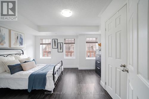 33 Christabelle Path N, Oshawa, ON - Indoor Photo Showing Bedroom