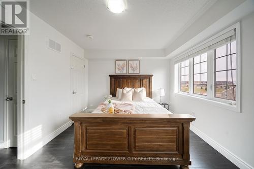 33 Christabelle Path N, Oshawa, ON - Indoor Photo Showing Bedroom