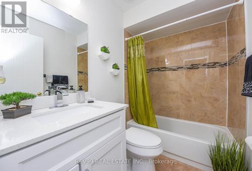 36 Fern Valley Crescent, Brampton, ON - Indoor Photo Showing Bathroom