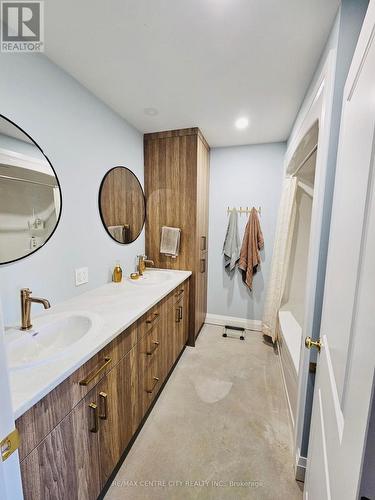 1714 E Quarter Line Road E, Norfolk (Langton), ON - Indoor Photo Showing Bathroom