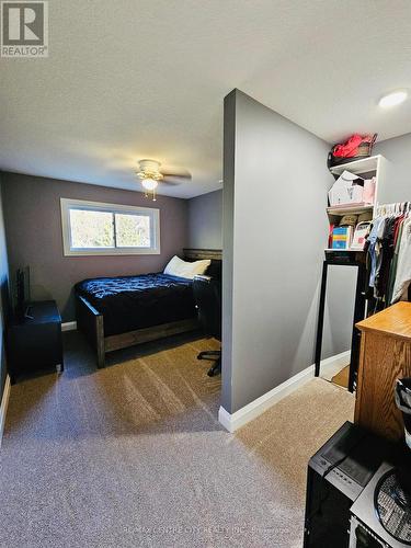 1714 E Quarter Line Road E, Norfolk (Langton), ON - Indoor Photo Showing Bedroom