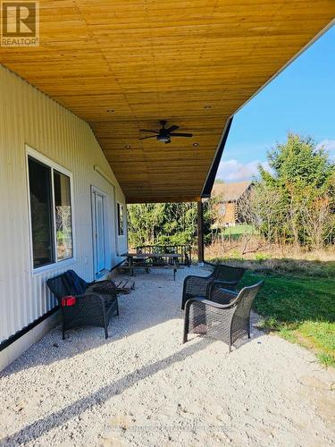 1714 E Quarter Line Road E, Norfolk (Langton), ON - Outdoor With Exterior