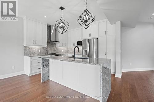 7346 Sherrilee Crescent, Niagara Falls (222 - Brown), ON - Indoor Photo Showing Kitchen With Upgraded Kitchen